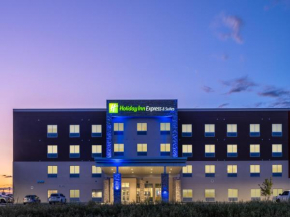 Holiday Inn Express & Suites - Watertown by IHG